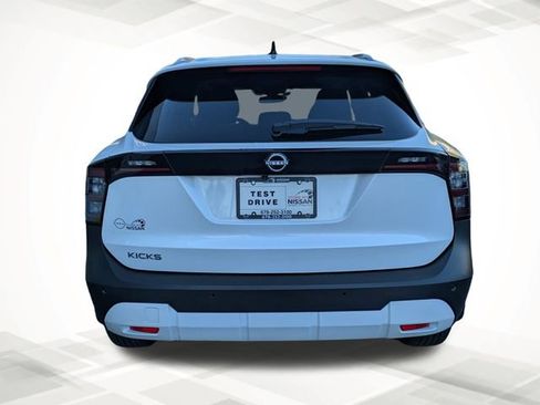 New 2026 Nissan Kicks SV w/ SV Premium Package image 6