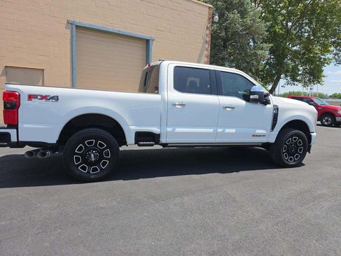 Used 2023 Ford F350 Platinum w/ FX4 Off-Road Package AWD/4WD image 3