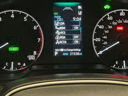 Used 2024 Toyota Corolla Cross AWD Hybrid w/ Moonroof Package image 27