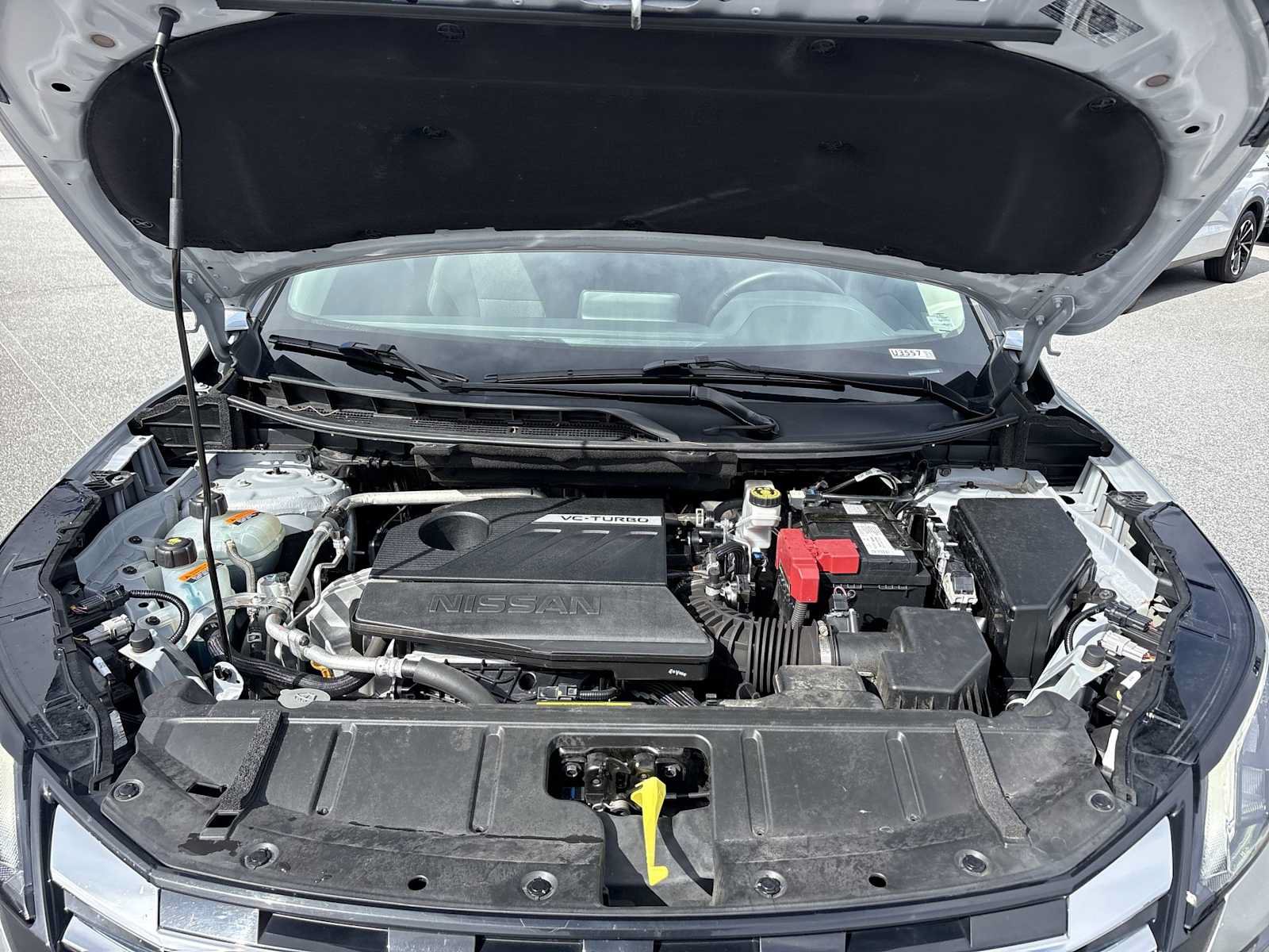Used 2025 Nissan Rogue SV FWD image 28