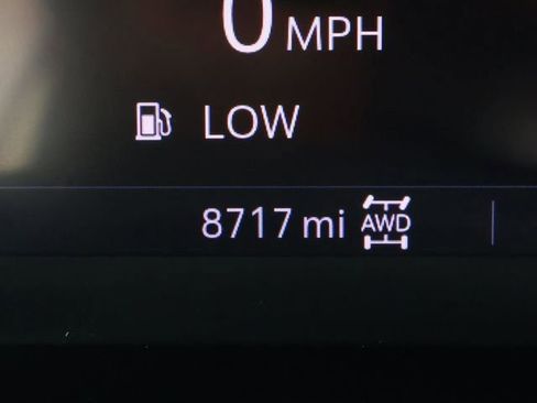 Used 2023 Buick Encore GX Essence w/ Experience Buick Package image 28