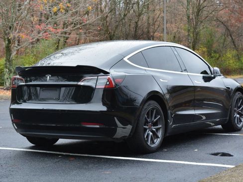 Used 2019 Tesla Model 3 Standard Range Plus image 6