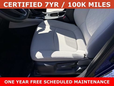 Used 2025 Toyota Corolla Cross LE FWD image 15