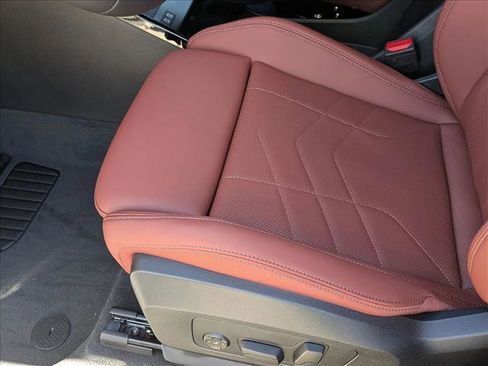 Used 2026 BMW X1 xDrive28i w/ Technology Package image 4