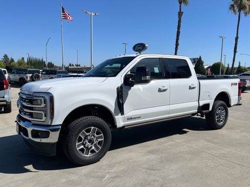 New 2026 Ford F350 Lariat w/ Lariat Ultimate Package AWD/4WD image 2