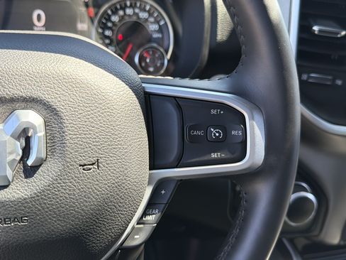 Used 2022 RAM 1500 Big Horn AWD/4WD image 17