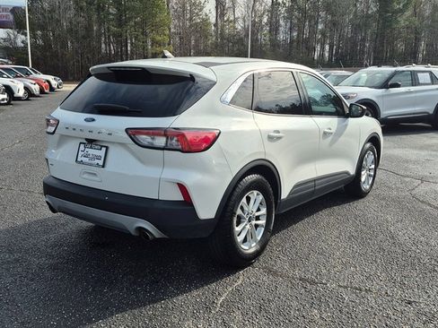 Used 2022 Ford Escape SE w/ Convenience Package image 2