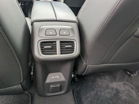 Used 2021 Buick Envision Avenir w/ Technology Package II AWD/4WD image 20