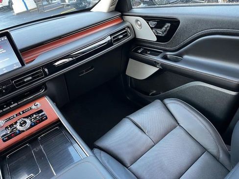 New 2024 Lincoln Aviator Reserve w/ Equipment Group 201A image 10