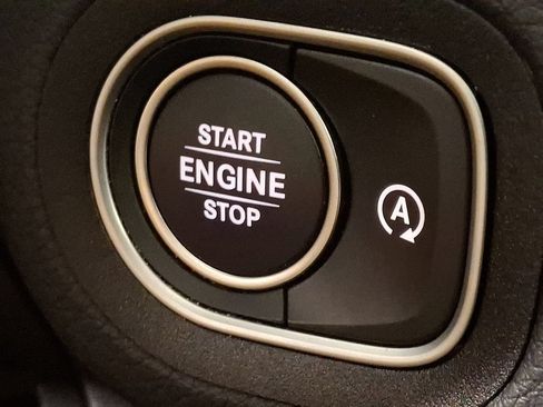 Used 2024 Mercedes-Benz GLS 450 4MATIC image 24