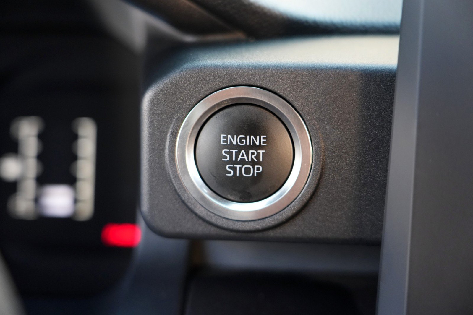 Used 2025 Toyota 4Runner SR5 RWD image 21