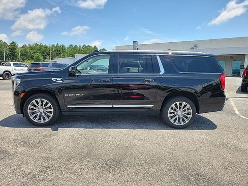 Used 2021 GMC Yukon XL Denali w/ Denali Ultimate Package RWD image 4