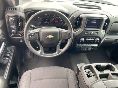 Used 2022 Chevrolet Silverado 1500 Custom AWD/4WD image 15