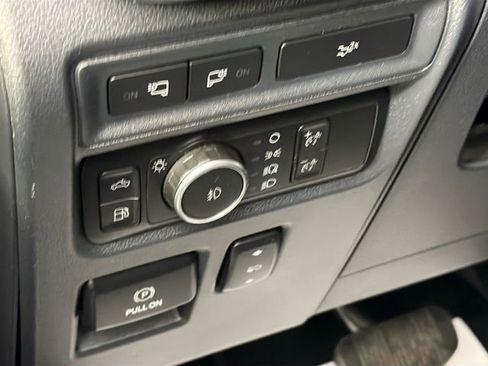 Used 2022 Ford F150 Lariat w/ Equipment Group 502A High image 10