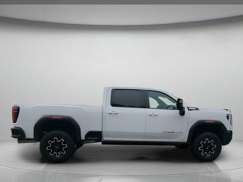 Used 2024 GMC Sierra 2500 AT4X AWD/4WD image 31