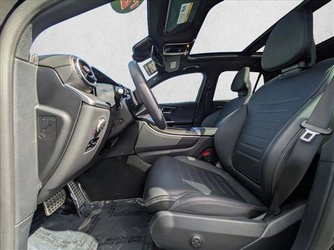 Used 2026 Mercedes-Benz GLC 300 image 16