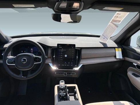 Certified 2026 Volvo XC90 B6 Plus w/ Protection Package AWD/4WD image 15