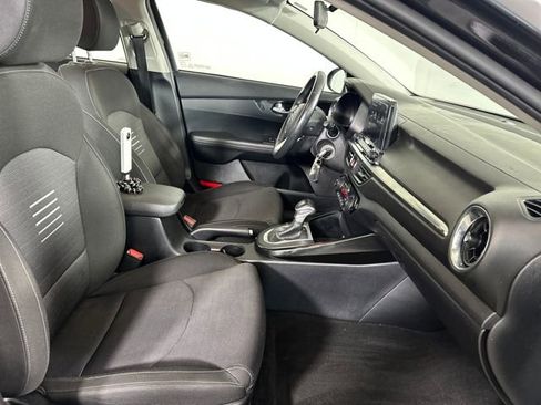 Used 2019 Kia Forte S image 26