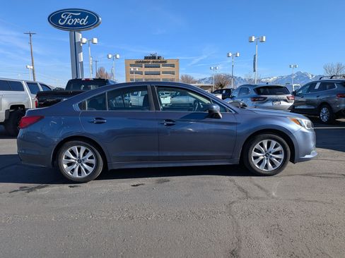 Used 2017 Subaru Legacy 2.5i Premium image 2