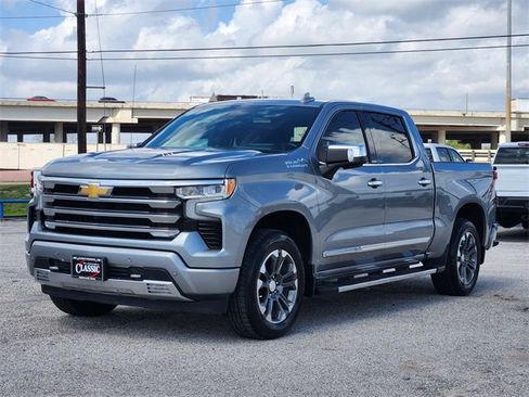 Used 2024 Chevrolet Silverado 1500 High Country w/ Technology Package image 3