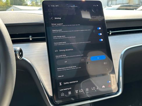 New 2025 Volvo EX90 Ultra w/ Protection Package Premier image 32