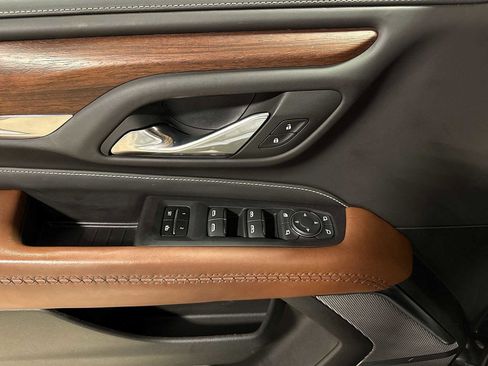 Used 2023 GMC Yukon XL Denali Ultimate w/ LPO, Floor Liner Package image 21