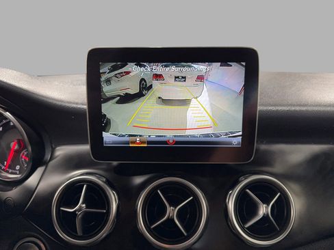 Used 2019 Mercedes-Benz GLA 250 image 37