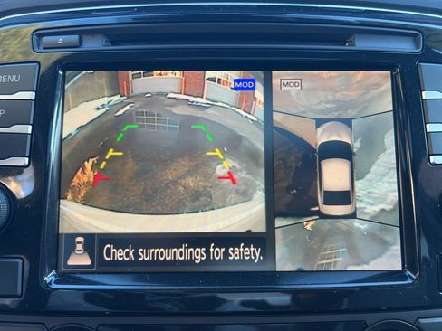 Used 2020 Nissan Maxima SR image 24