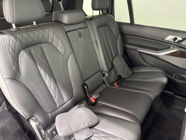 Used 2024 BMW X7 xDrive40i w/ Executive Package AWD/4WD image 24
