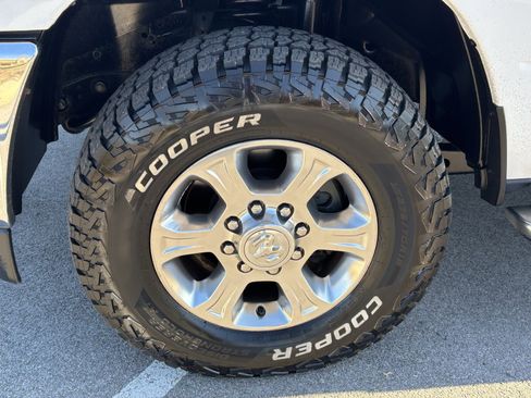 Used 2021 RAM 2500 Big Horn w/ Level 1 Equipment Group image 9