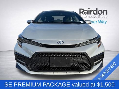 Used 2021 Toyota Corolla SE w/ SE Premium Package image 2