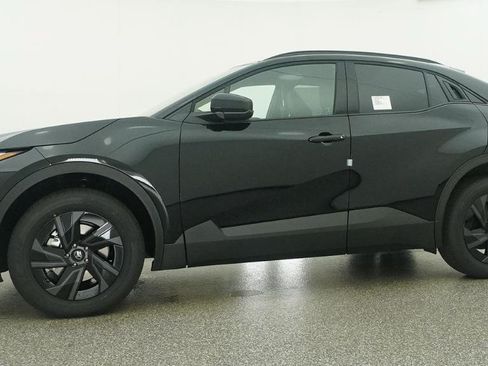 New 2026 Toyota C-HR AWD/4WD image 7