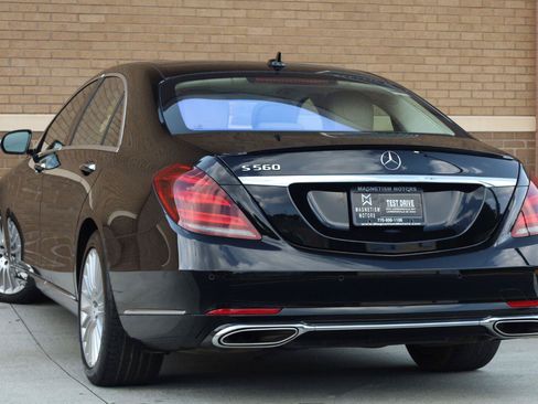 Used 2018 Mercedes-Benz S 560 Sedan image 10