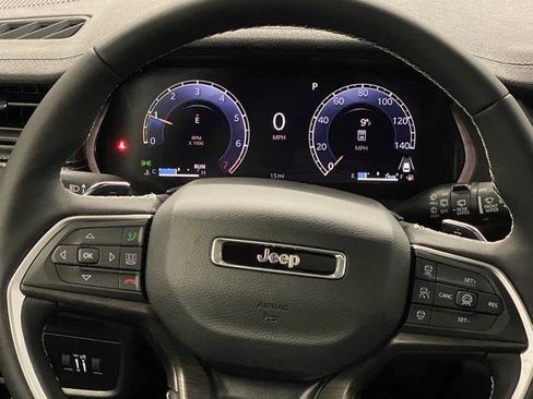 New 2026 Jeep Grand Cherokee Altitude AWD/4WD image 17