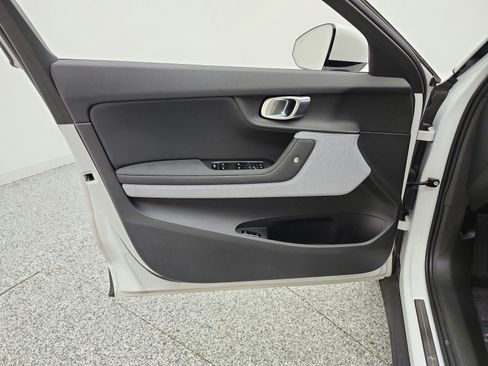 Used 2023 Polestar Polestar 2 w/ Pilot Pack AWD/4WD image 12