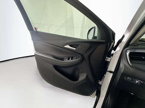 Used 2025 Buick Encore GX Preferred image 15