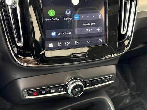 New 2026 Volvo XC40 B5 Ultra w/ Protection Package Premier image 26