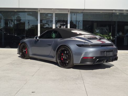 Used 2025 Porsche 911 Carrera GTS RWD image 3
