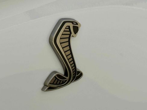 Used 2021 Ford Mustang Shelby GT500 w/ Carbon Fiber Track Pack image 48