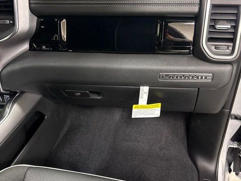 New 2026 RAM 1500 Laramie AWD/4WD image 30