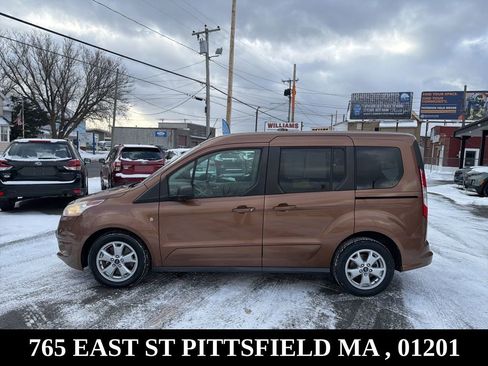 Used 2014 Ford Transit Connect XLT image 4