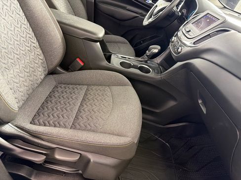 Used 2022 Chevrolet Equinox LT FWD image 23