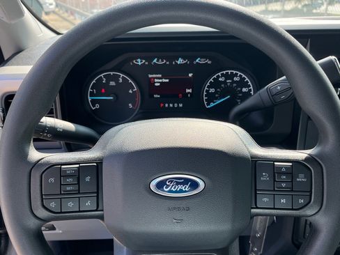 New 2026 Ford F250 XLT w/ FX4 Off-Road Package AWD/4WD image 15
