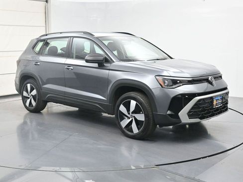 Certified 2025 Volkswagen Taos S AWD/4WD image 27