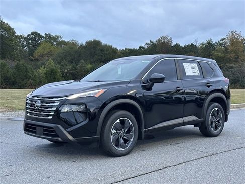 New 2026 Nissan Rogue SV image 3