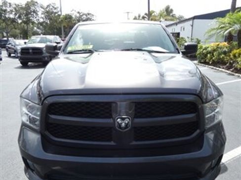 Used 2018 RAM 1500 Express RWD image 5