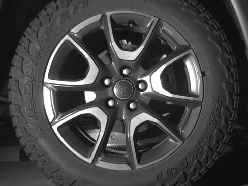 Used 2025 Jeep Compass Trailhawk image 15