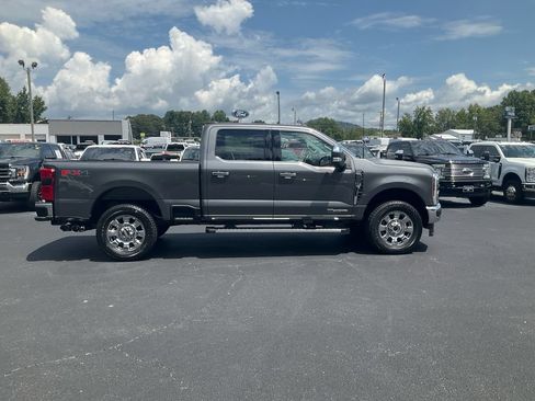 New 2026 Ford F250 Lariat w/ Chrome Package AWD/4WD image 4