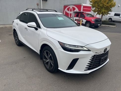 Used 2024 Lexus RX 350 FWD image 3