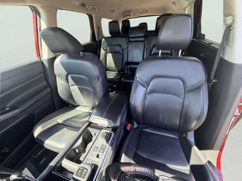 Used 2022 Nissan Pathfinder SL w/ SL Black Package AWD/4WD image 20